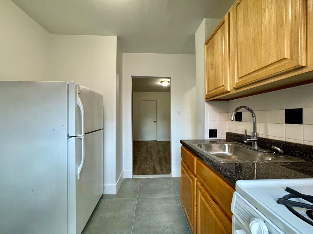 2305 2nd Avenue - Photo 10