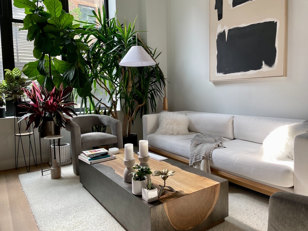 421 Hudson Street - Photo 0
