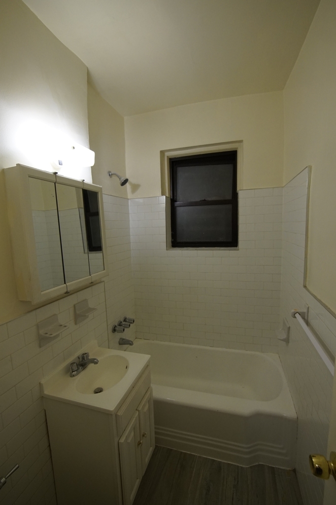 74-10 35th Avenue - Photo 18