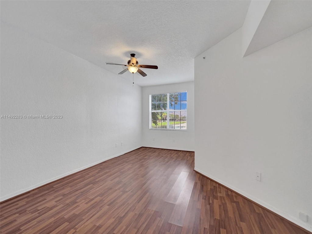 711 Sw 148th Ave - Photo 34