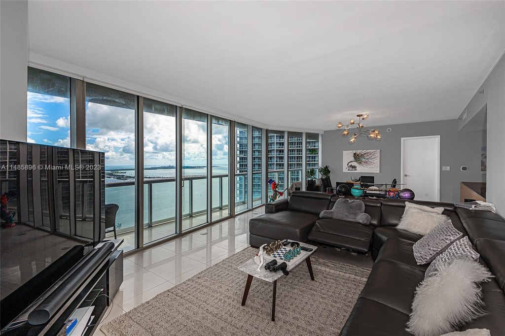 465 Brickell Ave - Photo 17