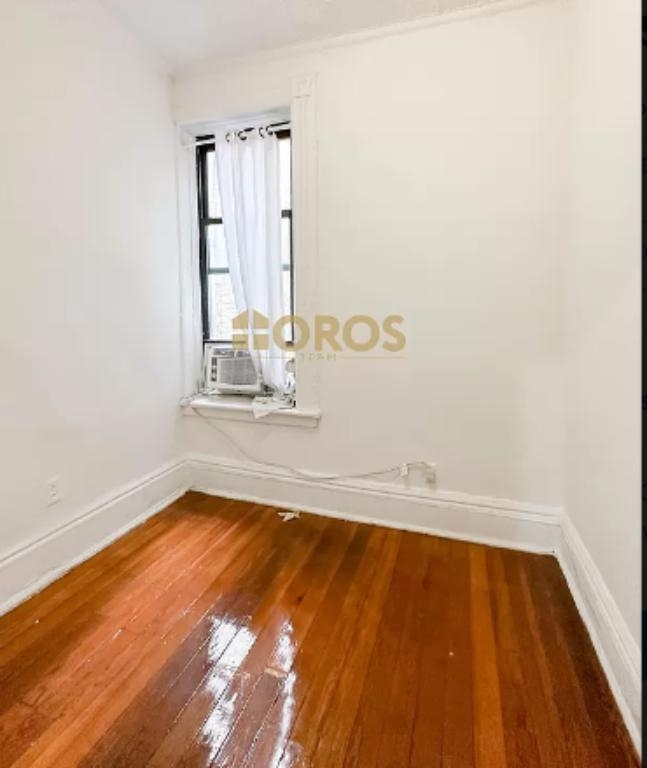 324 East 13th Street - Photo 3