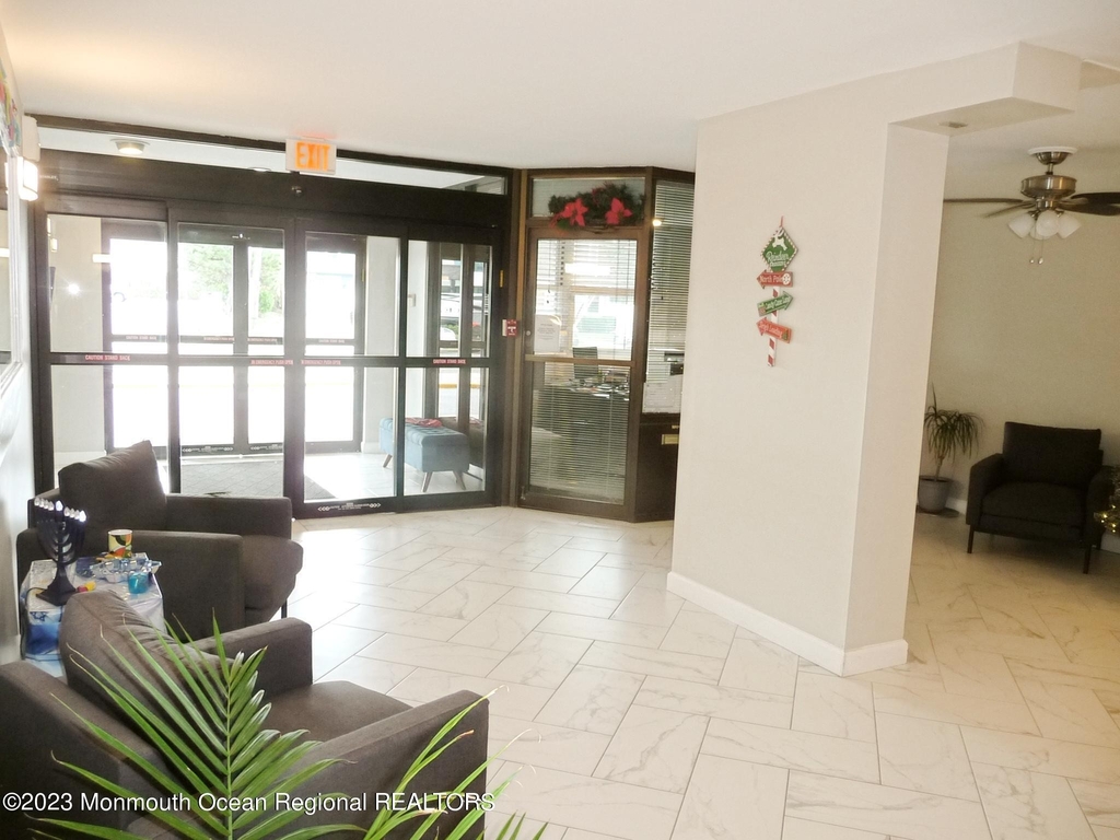 480 Ocean Avenue - Photo 2