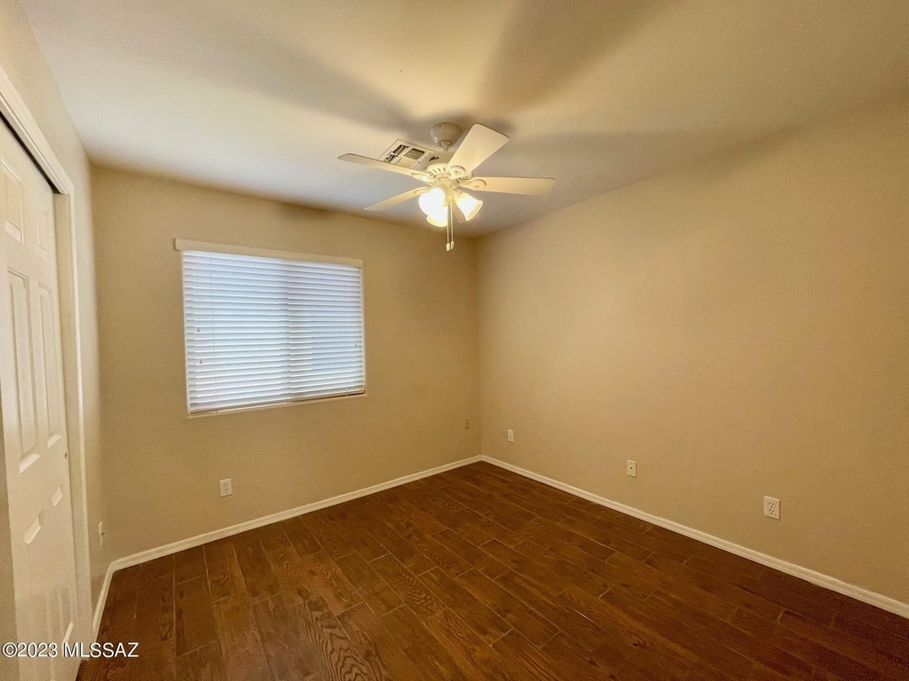 8320 N Austin Nikolas Court - Photo 11