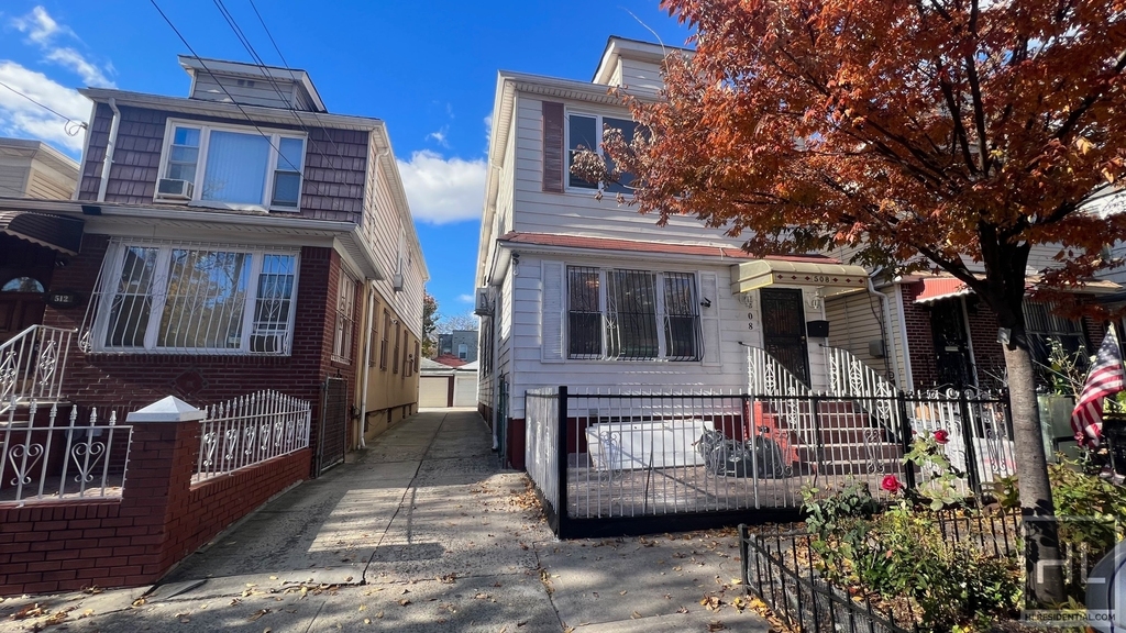 508 East 45 Street - Photo 8