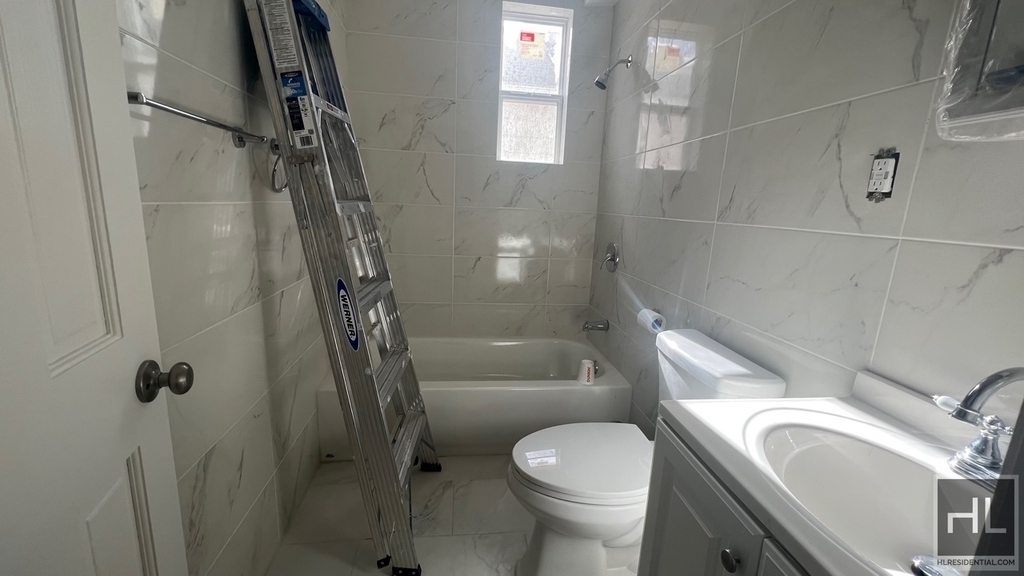 508 East 45 Street - Photo 7