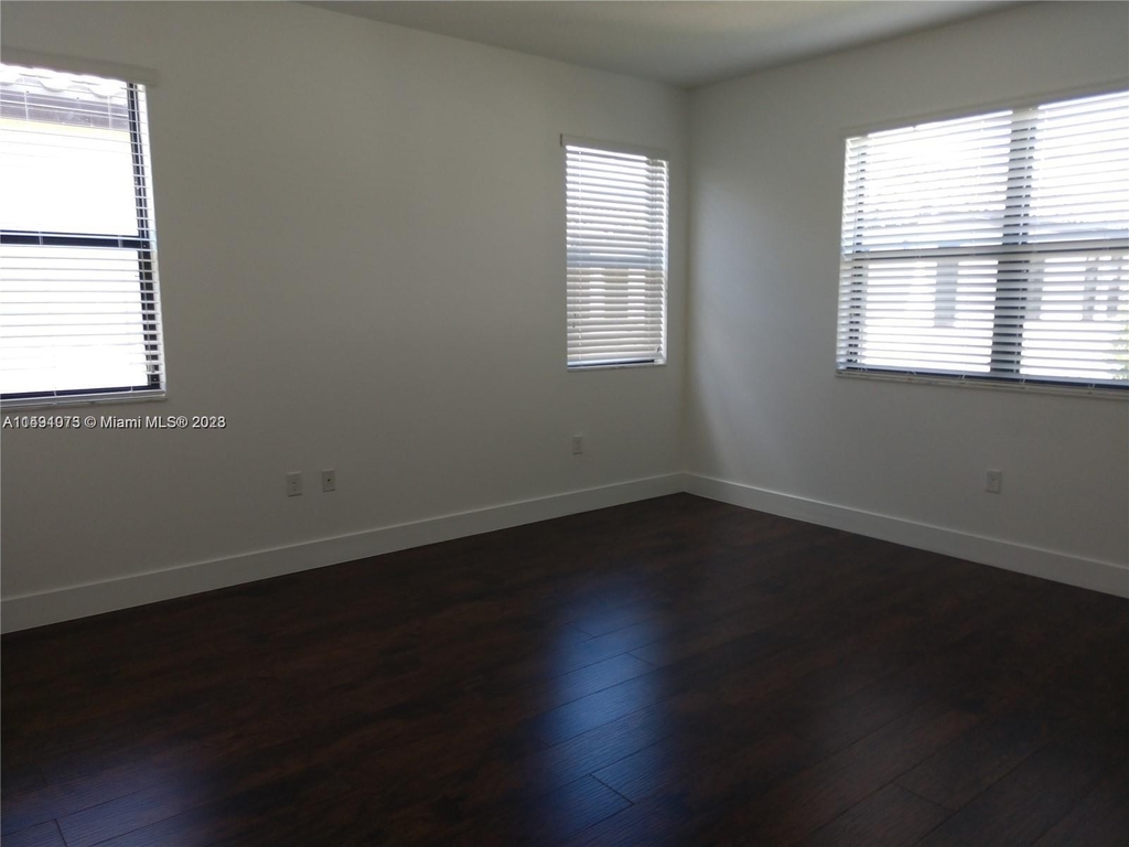 3513 W 96th Pl - Photo 10