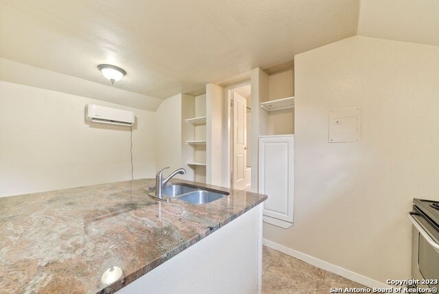 1302 W Winnipeg Ave - Photo 11