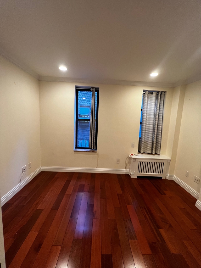 348 East 65th Street - Photo 11