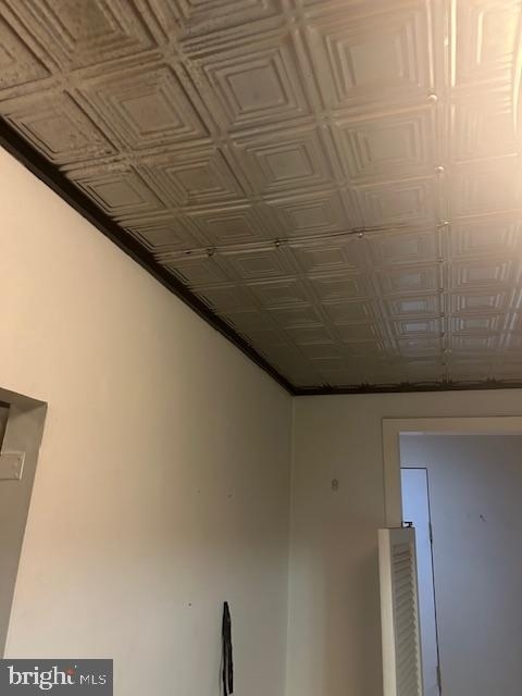 100 West Ave - Photo 8