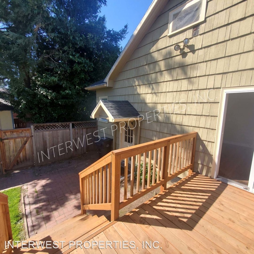 946 Se Nehalem St - Photo 19