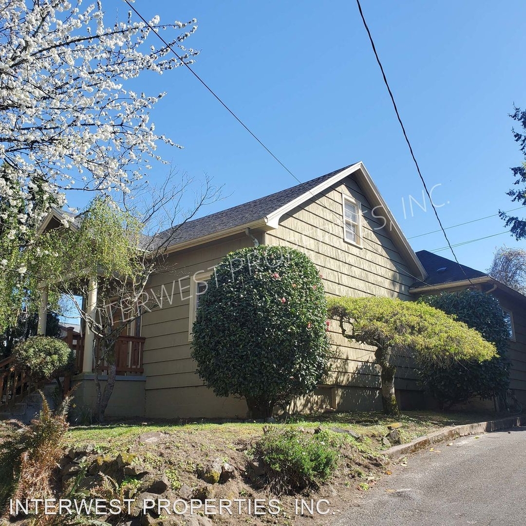 946 Se Nehalem St - Photo 2