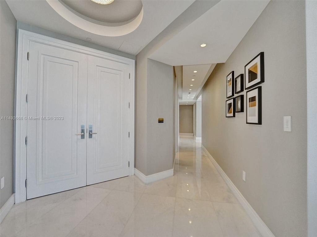 17901 Collins Ave - Photo 15