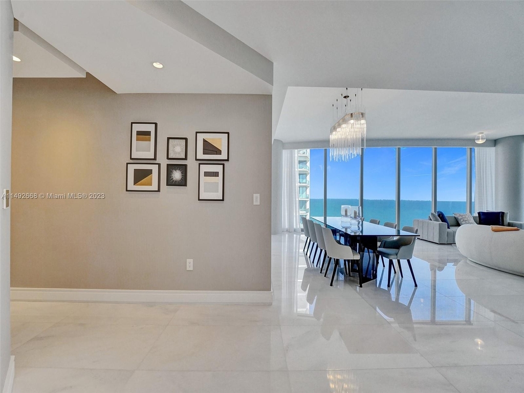 17901 Collins Ave - Photo 16