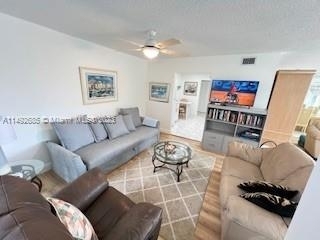 800 Parkview Dr - Photo 14