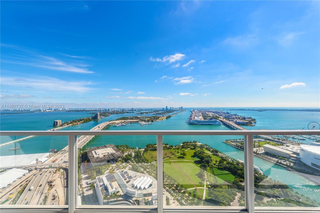 1100 Biscayne Blvd - Photo 27