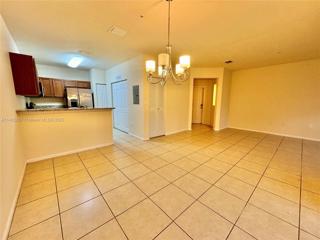 8650 Nw 97 Av - Photo 4