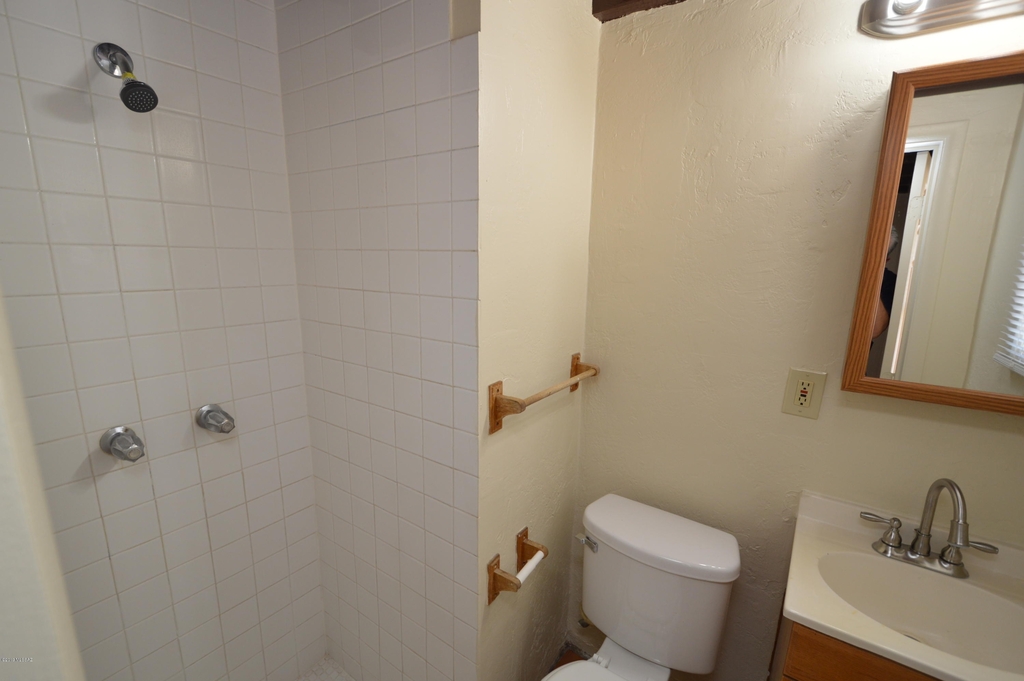 2301 N Northway Avenue - Photo 8