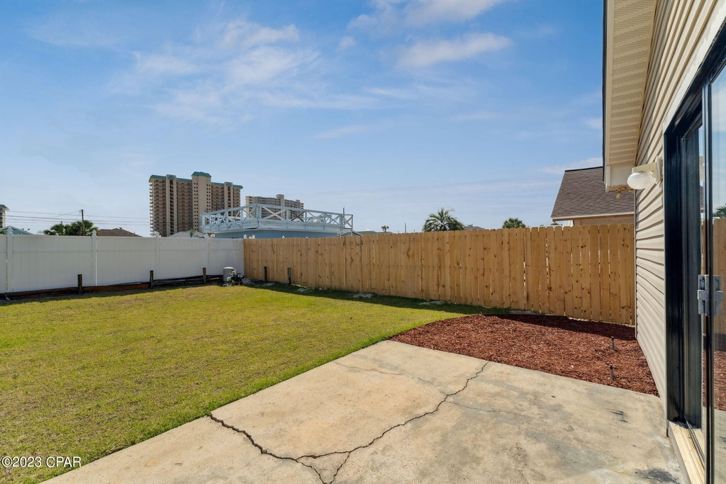 7001 Sunset Avenue - Photo 20