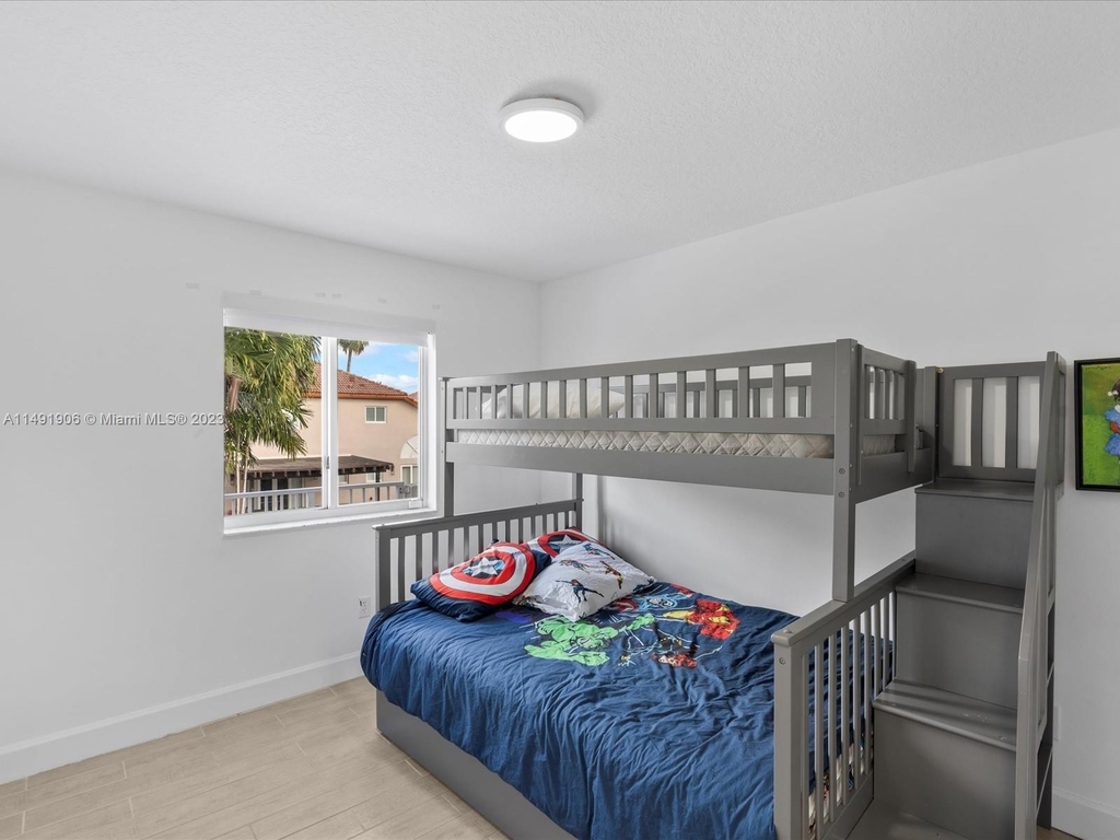 10949 Nw 58 Terr - Photo 12