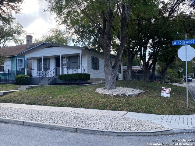 522 W Hollywood Ave - Photo 0