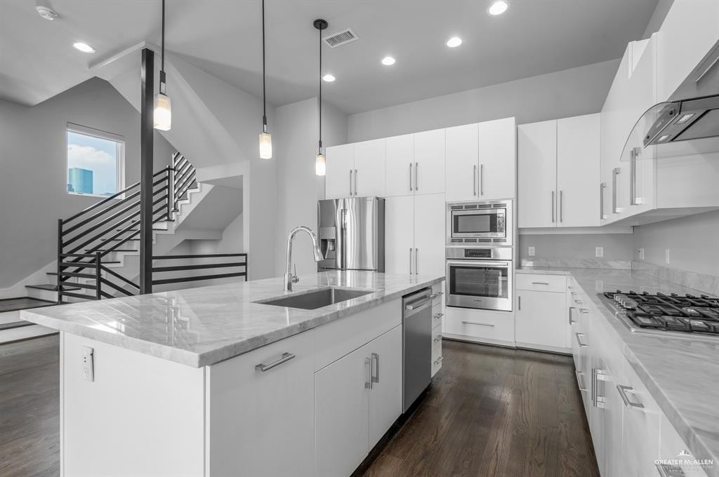 2213 Pease Street - Photo 9