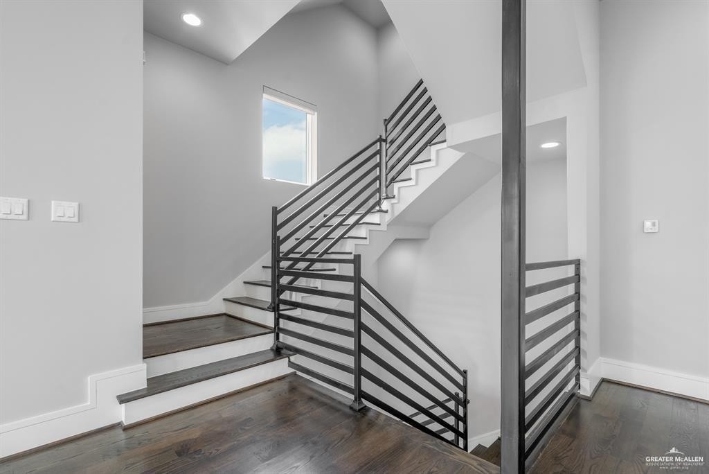 2213 Pease Street - Photo 6
