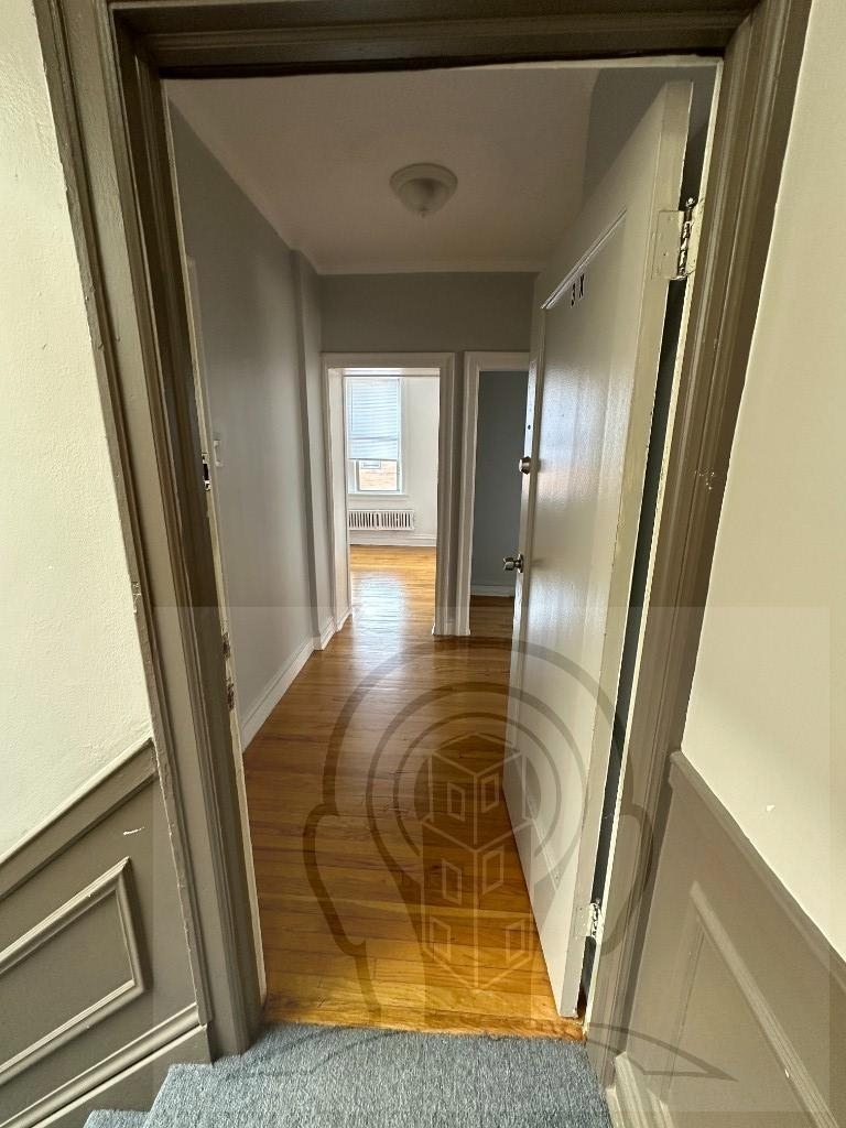 1361 West Estes Avenue - Photo 2