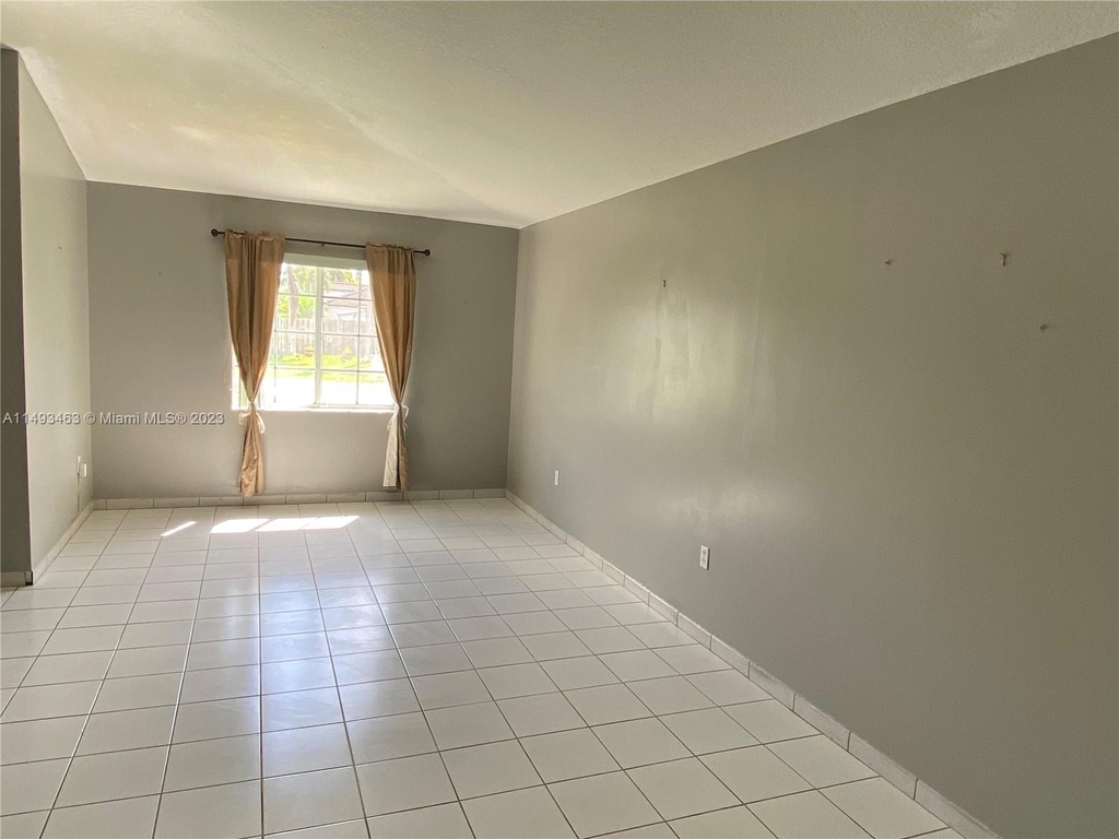 17136 Sw 143rd Pl - Photo 3