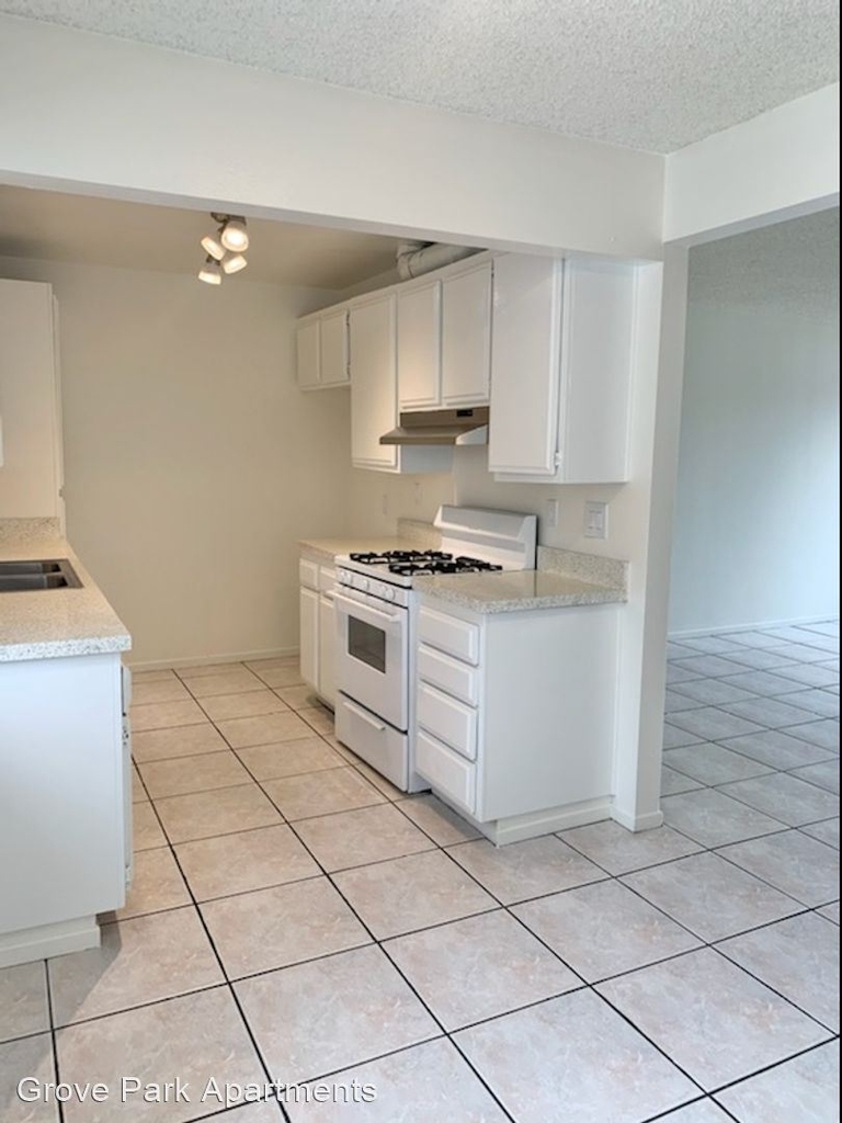 8381 Garden Grove Blvd - Photo 3