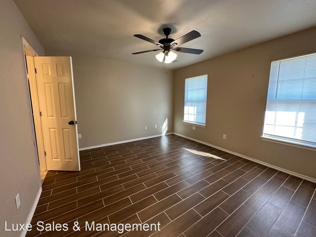 3512 Galatian Way - Photo 17