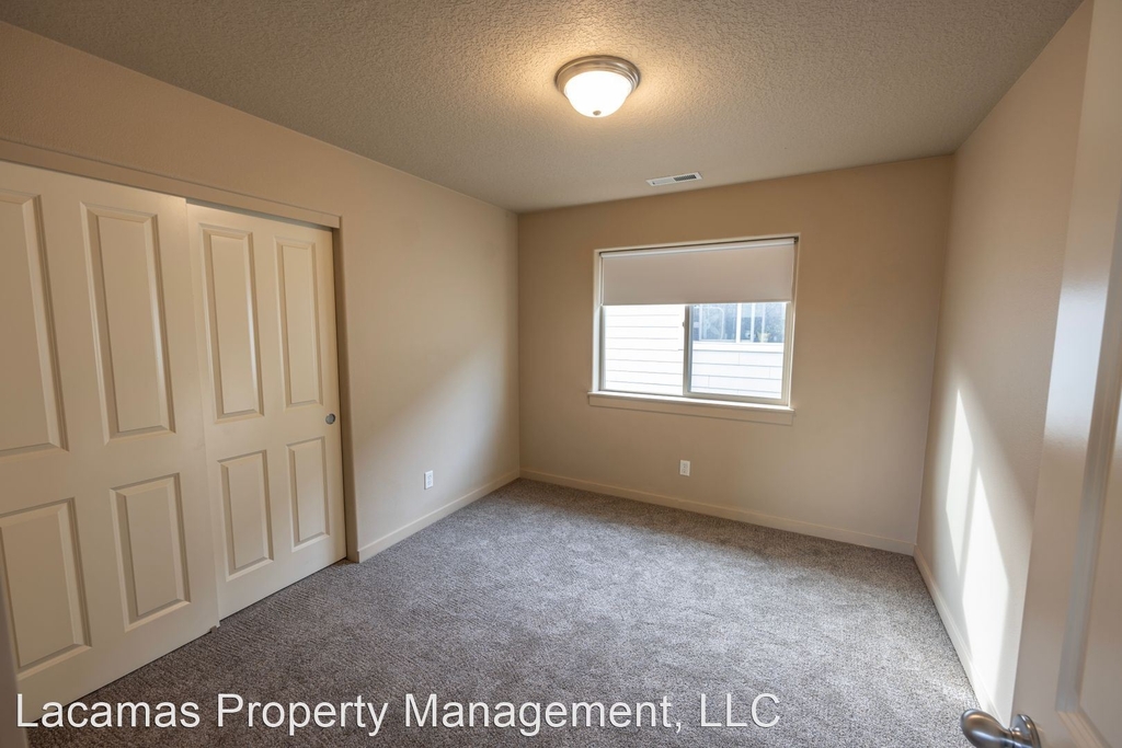 8025 Ne 62nd Cir. - Photo 10