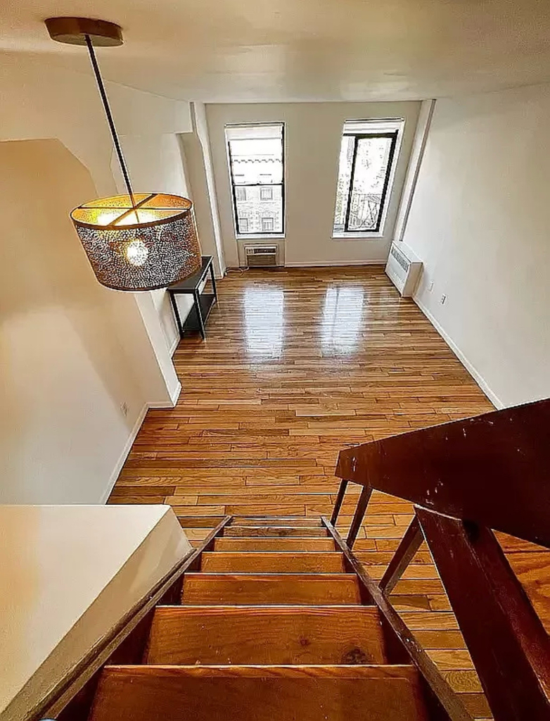 690 Greenwich Street - Photo 1