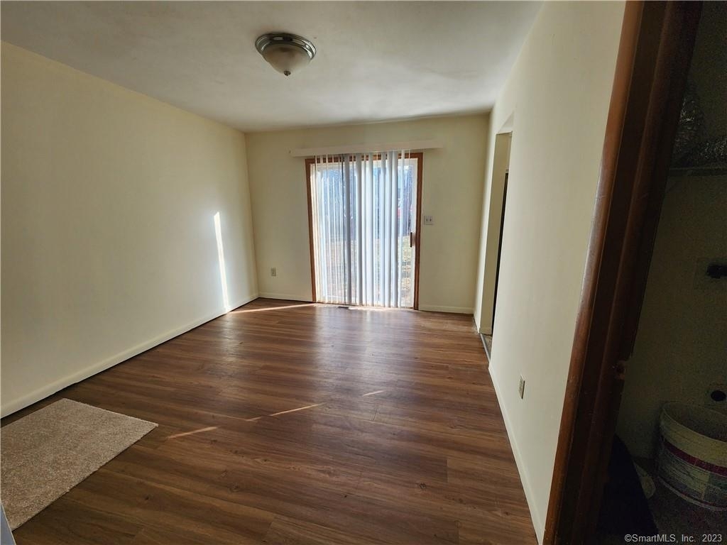 111 Sunset Avenue - Photo 1