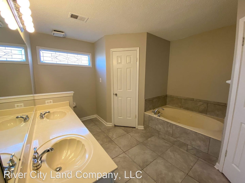 5563 Annandale Dr - Photo 13