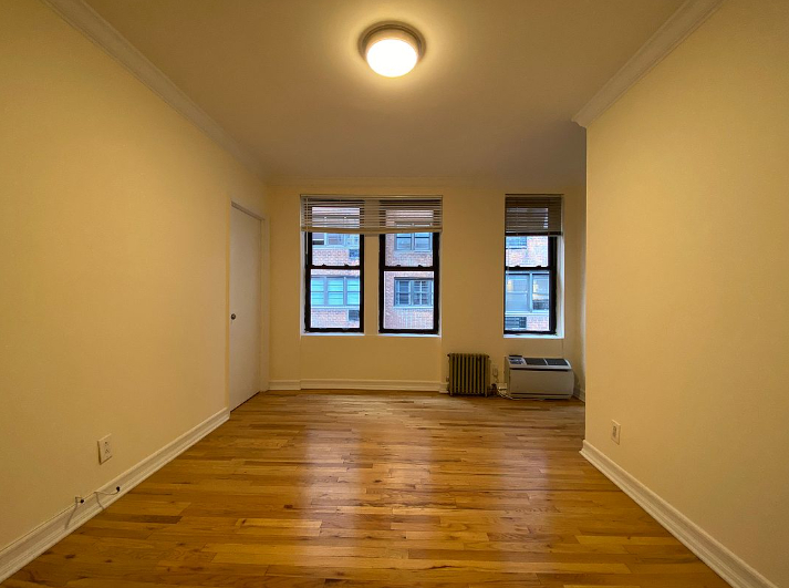 East 58th St and 2nd Avenue - Photo 1