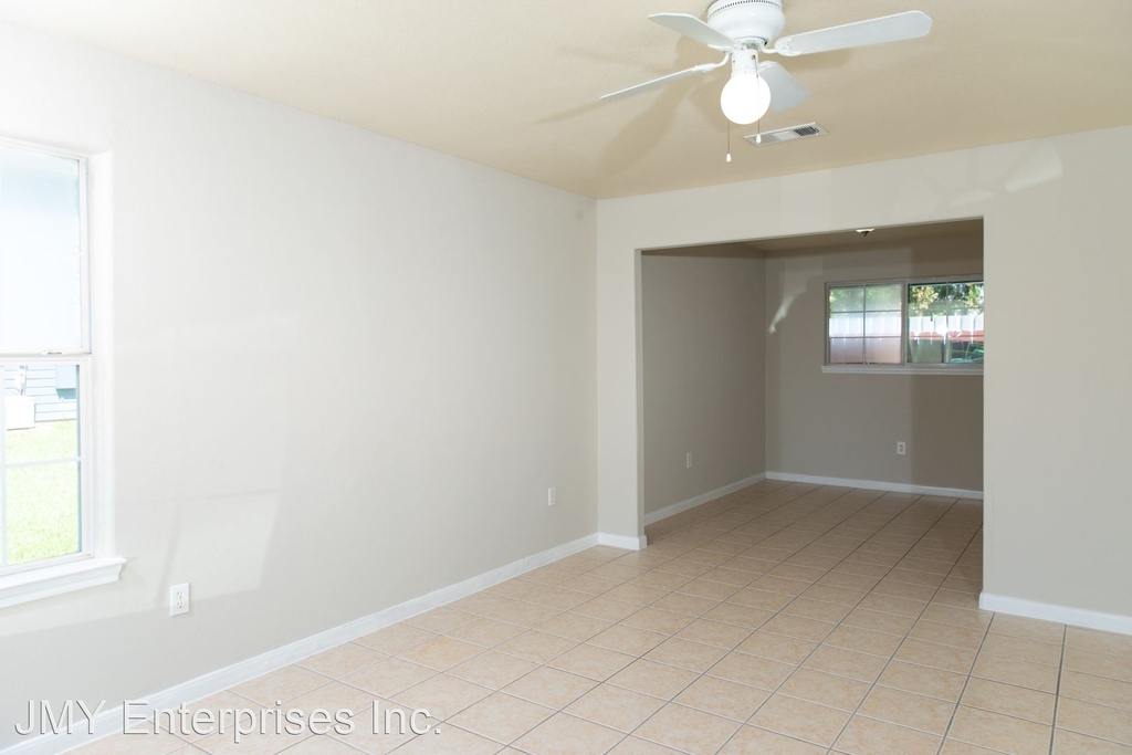 9516 Coan St - Photo 24