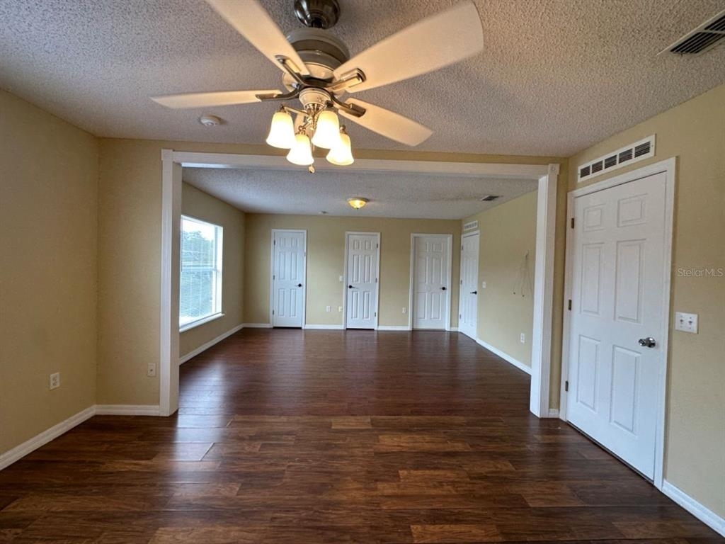 1831 Superior Way - Photo 35