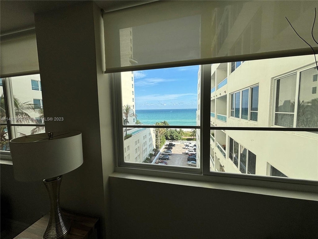 5005 Collins Ave - Photo 14