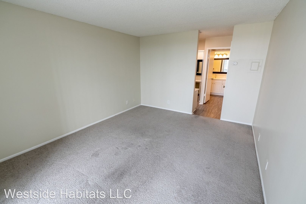 4200 S Harbor Blvd - Photo 12