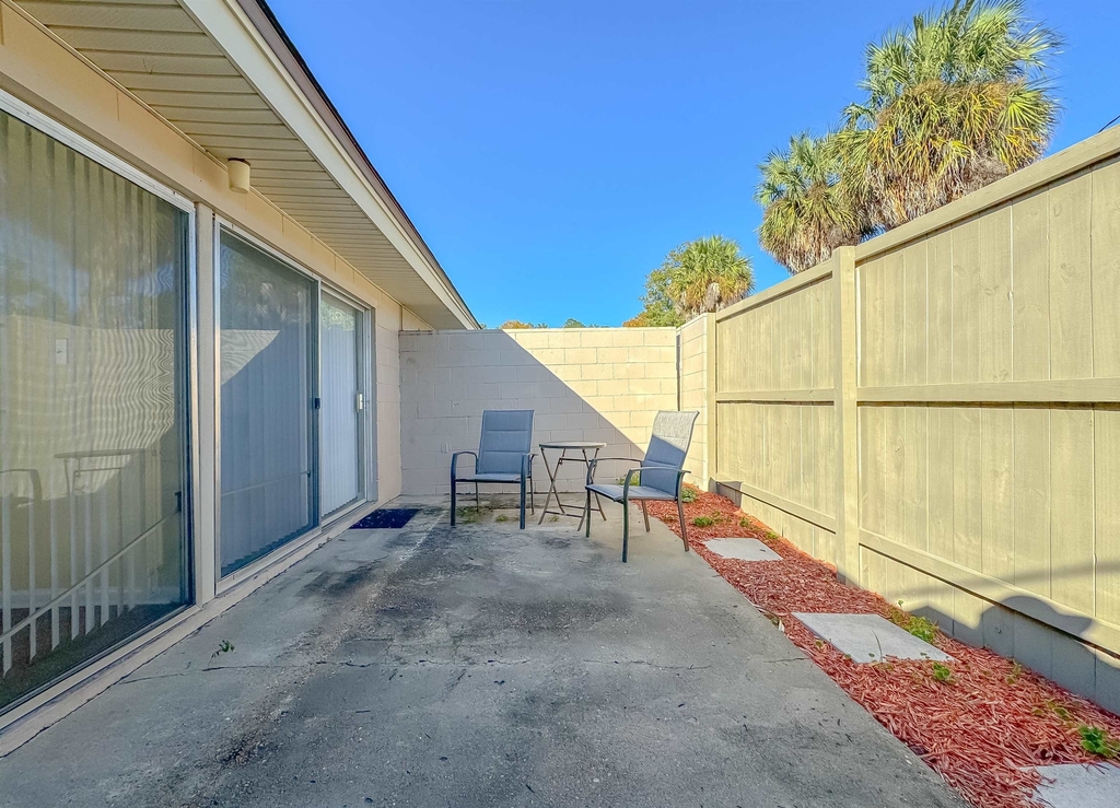 2241 W Pensacola Street - Photo 13