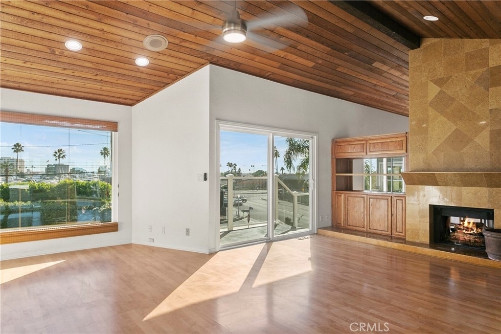 207 La Jolla Drive - Photo 6