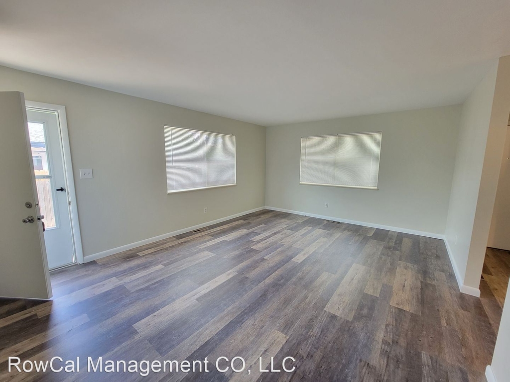 2912 W. Platte Ave - Photo 4