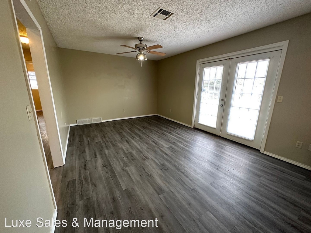 621 N Lotus Avenue - Photo 20