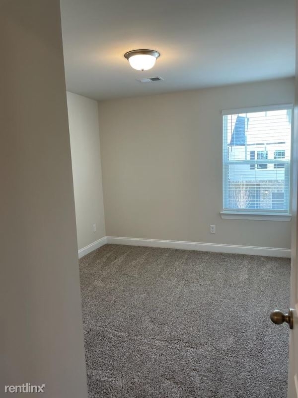 736 Prairie View - Photo 13