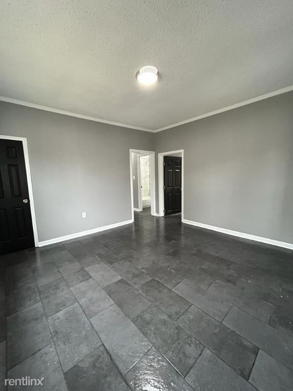 1816 Farrington Street - Photo 3