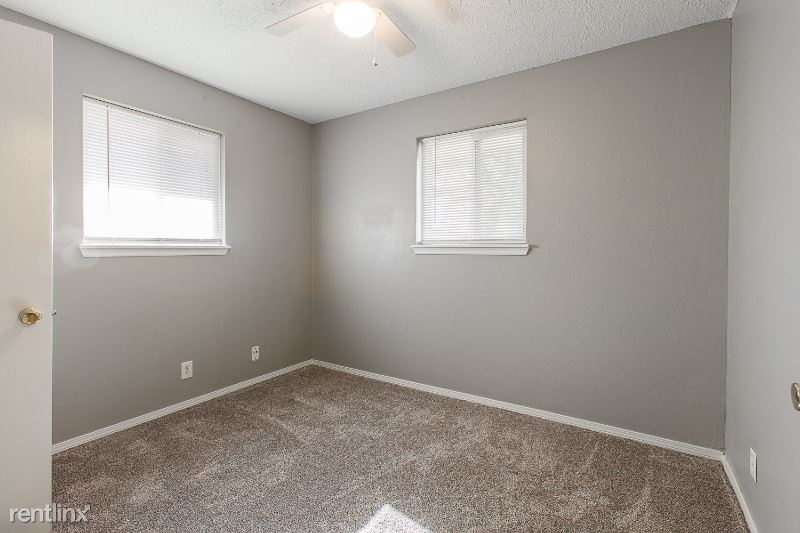 405 Rock Pl - Photo 3