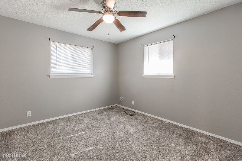 405 Rock Pl - Photo 5