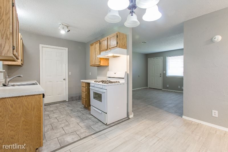 405 Rock Pl - Photo 11