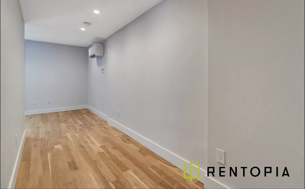 415 Manhattan Avenue - Photo 7